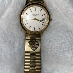 Gold Quartz Men's Watch
